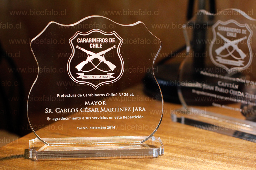 Trofeo acrilico carabineros
